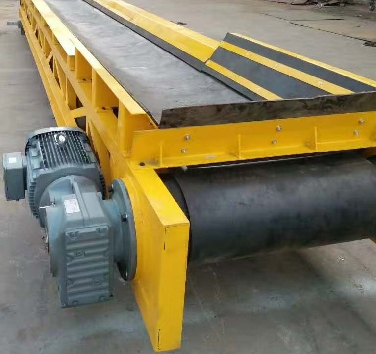 橡六濱州膠帶輸送機.jpg